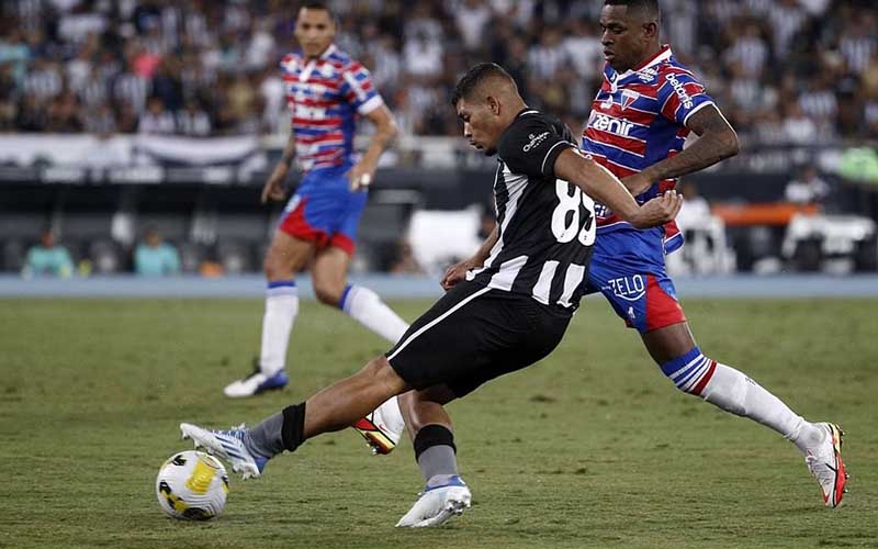 Soi kèo Fortaleza vs Botafogo